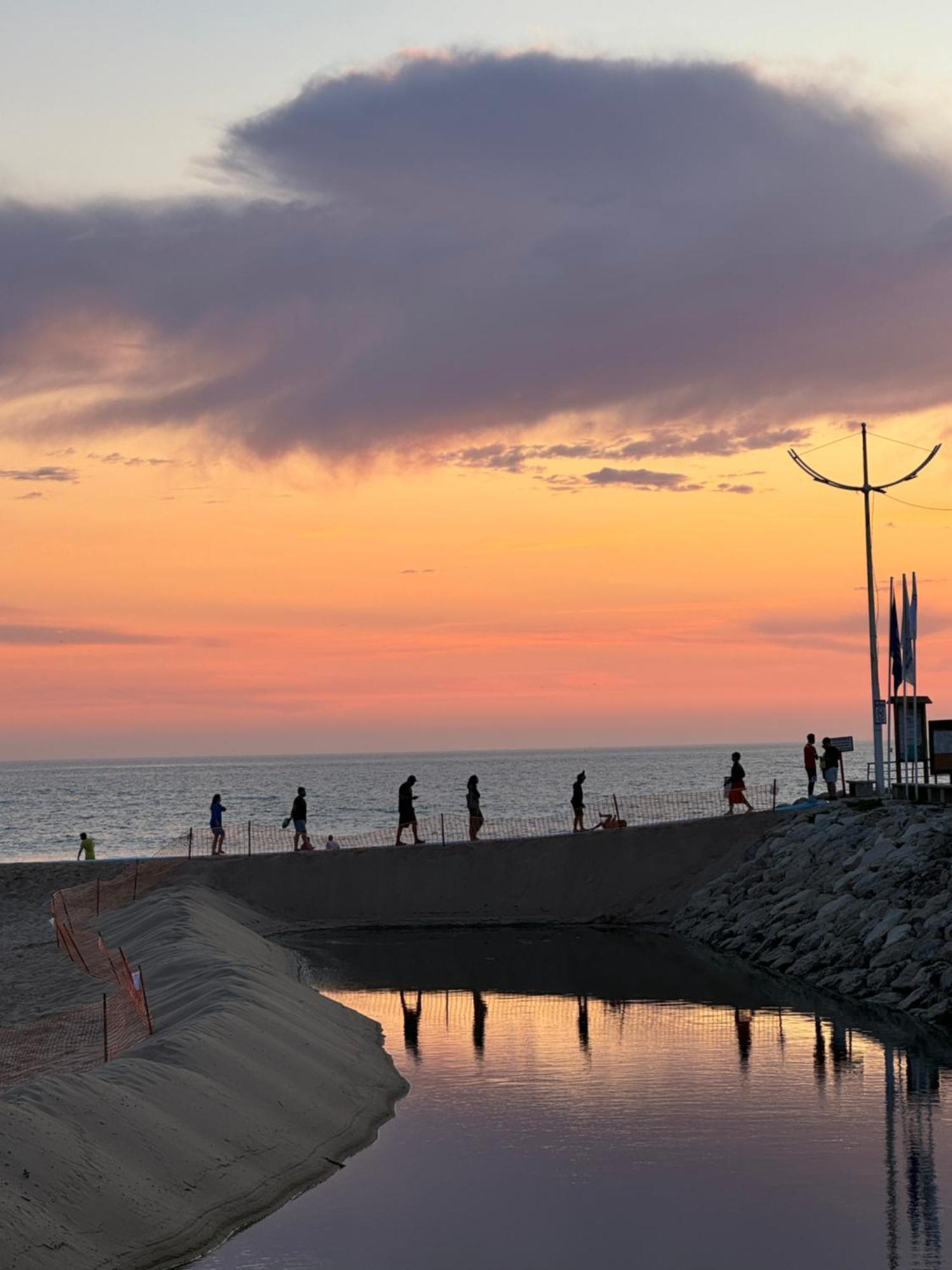 Townhous Praia Da Areia Branca Praia da Lourinhã Exterior foto